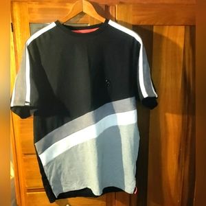 Makobi Contrast T-shirt (Large)